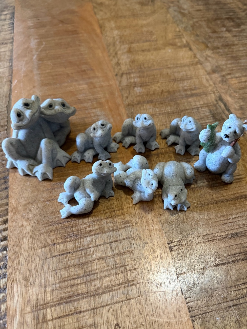 Lot Of 8 Small Quarry Critters Fric & Frac  Frogs Figurines & Fishing Bear